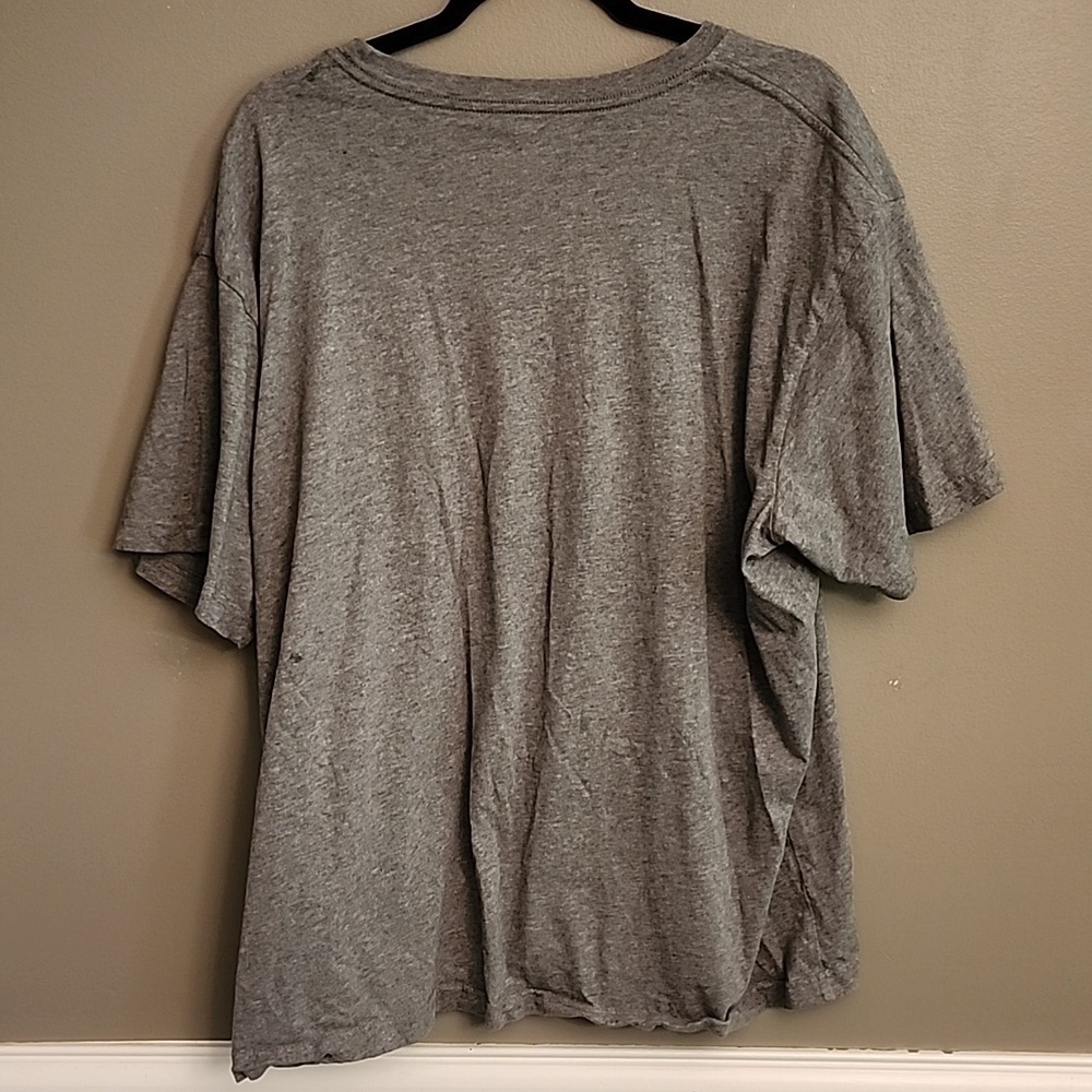 Eddie Bauer Gray Short Sleeve Tee - Picture 2 of 8